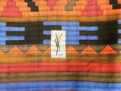Yves Saint LAURENT Carré en étamine de coton imprimé à motif ethnique à dominante...