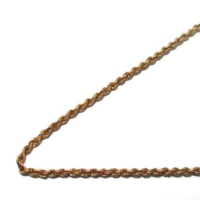 COLLIER COLLIER en or jaune 18k (750/°°), maille torsadée; fermoir anneau ressort.

Poids:...