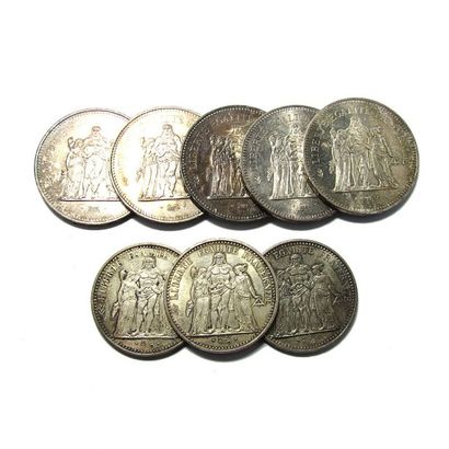 LOT LOT en argent (925/°°), composé de 5 pièces de 50 Frcs datées 1977 et 1978, et...