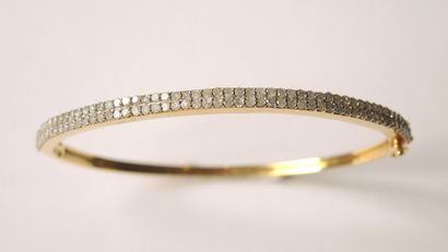 Bracelet jonc Bracelet jonc en vermeil 925/°° orné d'une double ligne de diamants....