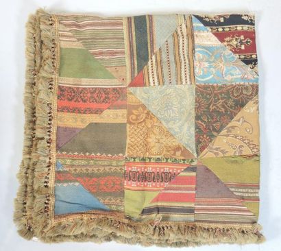 COUVERTURE XIXème Couverture patchwork, XIXème siècle, façonné de laine, rayures,...
