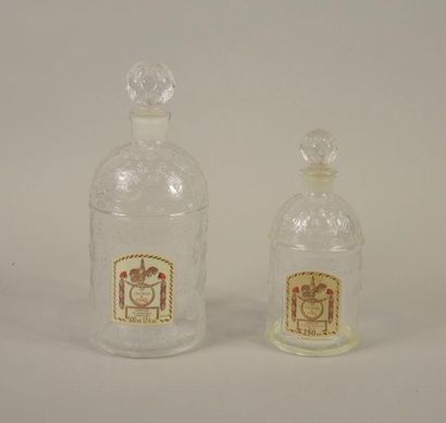Guerlain "Eau de Cologne du Coq" - (1894)

2 flacons modèles "Abeilles Blanches"...
