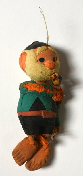 REMACLE Objet 3D - petite figurine "Vieux Nick et sa pipe" en éponge - Hauteur: 10...