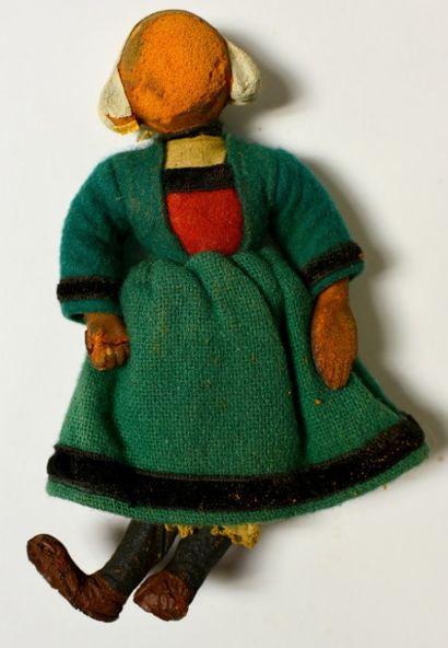 POUPÉE - BÉCASSINE Mini poupée 15cm de haut de Bécassine - années 60 - en éponge...
