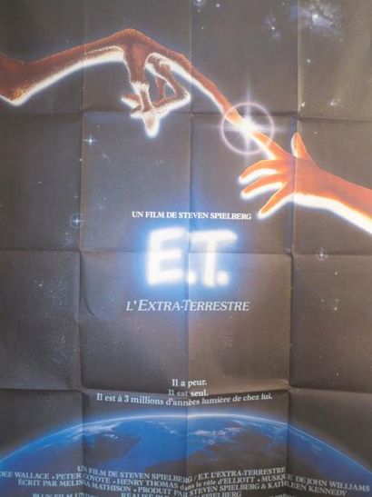 E.T. L'EXTRA-TERRESTRE "E.T. L'EXTRA-TERRESTRE" de Steven Spielberg avec Dee Wallace,...