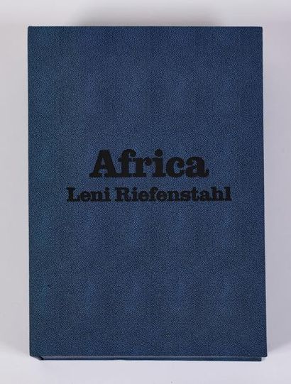 RIEFENSTAHL Leni - "AFRICA" "Africa", de Leni Riefenstahl, édition Taschen de luxe....