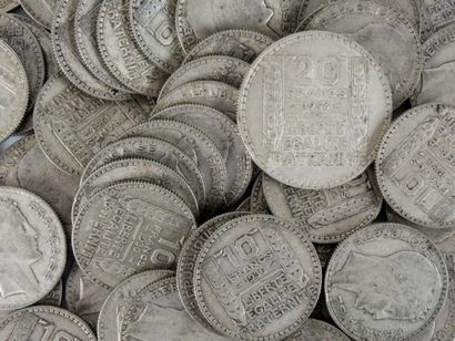 MONNAIES ARGENT Lot de pièces en argent dont: 


- 20 Francs 1934 (1), 1938 (1)


-...