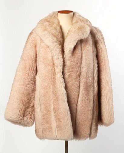 JACQUES DIFFUSION Vintage, ANONYME VESTE en mouton beige rosé entrecoupé de bandes...