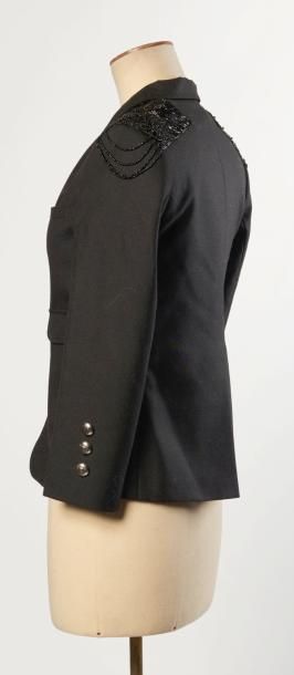 CIRCUS & CO, ANONYME VESTE en laine et polyester noir, épaules frangées façon épaulettes...