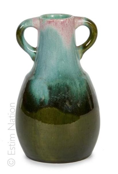 GARVE SOHN (Hanovre) - Vers 1900 Vase à deux anses en céramique émaillée. Marqué...