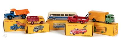 DINKY TOYS Sept véhicules DINKY TOYS et leurs boites. Reproduction moderne. Mattel...