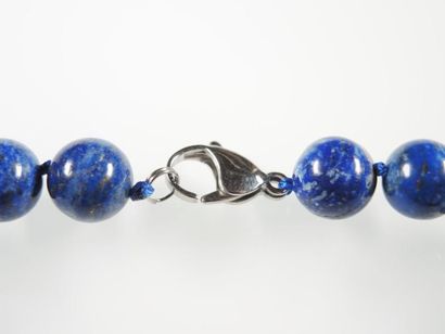 COLLIER LAPIS LAZULI Collier composé de boules d'œil de tigre perles de lapis lazuli....