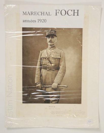 MARÉCHAL FOCH Très grand portrait du maréchal Foch,en noir,33 x 45 cm,vers 1920,très...