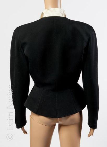 THIERRY MUGLER Vintage, circa 1983/85 VESTE de smoking en laine noir, col rabattu...