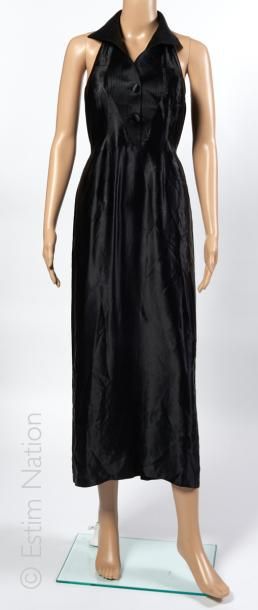 MAGGY ROUFF Haute Couture circa 1950-55 ROBE à encolure américaine en satin de soie...