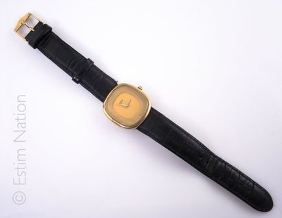 YEMA PARIS Montre bracelet mixte en métal doré cadran tonneau, fond clipé en acier,...