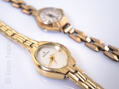 LOT DE 2 MONTRES Lot de deux montres en métal doré: 


- l'une de marque ELVES à...