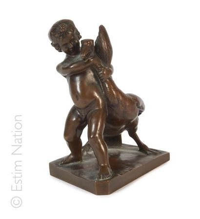 BRONZE D'APRES L'ANTIQUE "'Enfant étranglant une oie''. Epreuve en bronze à patine...