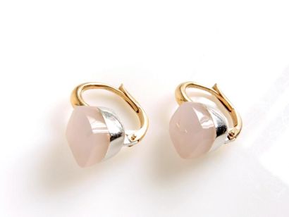 BOUCLES D'OREILLES QUARTZ Paire de boucles d'oreilles en or jaune et or gris 18ct...