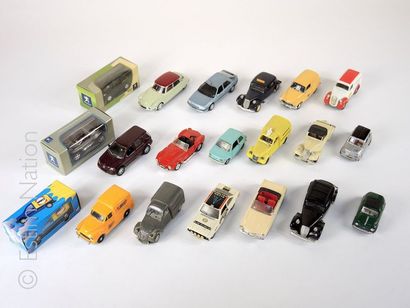LOT DE VEHICULES MINIATURES 20 véhicules miniatures de marques diverses, certaines...