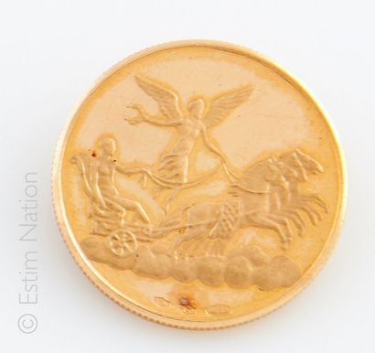 MEDAILLE OR JAUNE Médaille en or jaune 18K (750/°°) à motif du signe zodiacal du...
