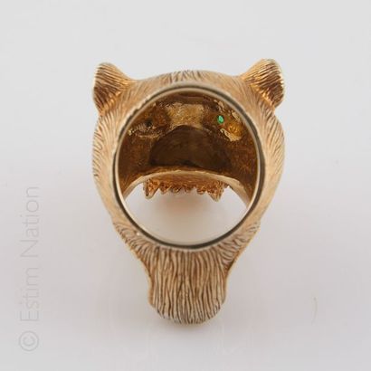 MELISSA DEVAUX "Tiger". Bague en argent (925/°°) doré représentant une tête de tigre...