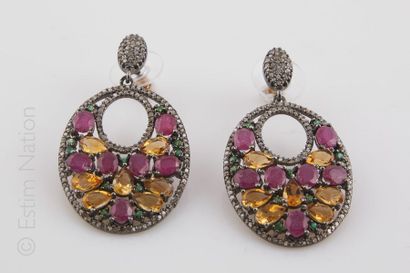 BOUCLES D'OREILLES DIAMANTS RUBIS CITRINES TSAVORI Paire de pendants d'oreilles en...