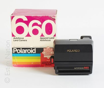 POLAROID 660 Appareil Polaroïd modèle 660


Avec boite et notice d'origine


Très...