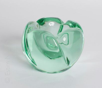 DAUM Cendrier en cristal de couleur vert pomme


Signé DAUM NANCY FRANCE


Années...