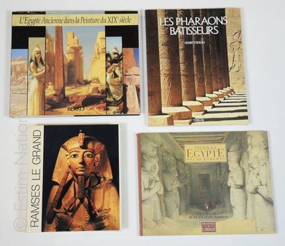 LIVRES SUR LE THEME DE L'EGYPTE Lot de 4 livres sur le thème de l'Egypte comprenant...
