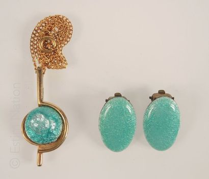 Emaux de Limoges Lot de bijoux en émail de Limoges dans les tons turquoise comprenant...