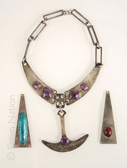 Emaux de Limoges Collier en métal avec d'inspiration ethnique avec pierres en émail...