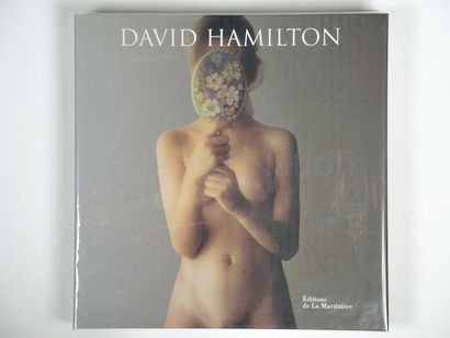 David HAMILTON "David Hamilton" 


Editions de La Martinière, 2006. 1ère édition...