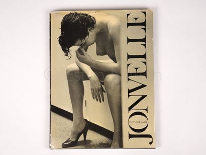 Jean François JONVELLE "Celles que j'aime" 


Editions Filipacchi, 1983. 1ère édition....