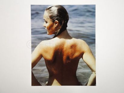 ANONYME "Romy Schneider, nue, de dos", circa 1969


Epreuve couleurs postérieure...