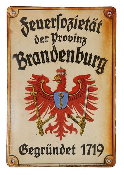 Plaque émaillée "Feuer Sozietät. Provins Brandenburg"


Dim: 24 x 16 cm 


(en l...