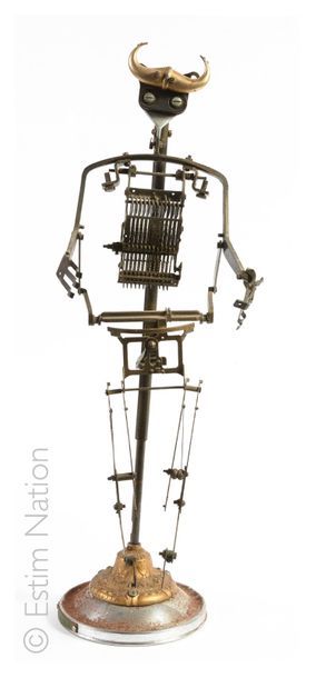 Franck DA COSTA (1925-1989) "Minotaure"


Sculpture articulée composée d'éléments...