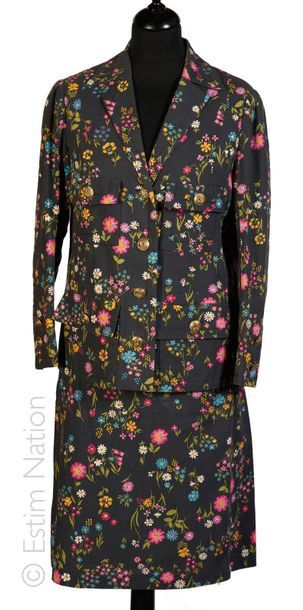 CLAIRE LEROY COUTURE vintage ENSEMBLE en coton imprimée de fleurs multicolores, courte...