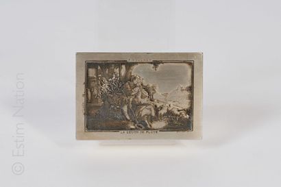 Boîte Petite boite en métal argenté à décor gravé d'après François BOUCHER intitulée...