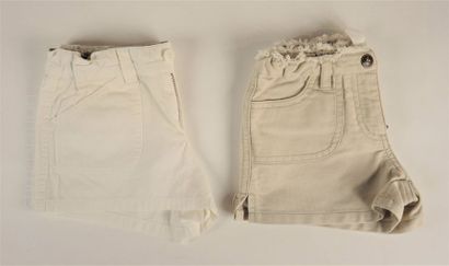 BONPOINT TROIS MINI SHORTS en coton : kaki, beige et blanc, BERMUDA en coton rose...