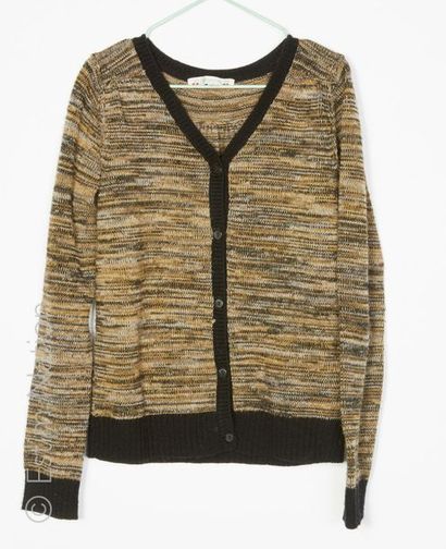 BONPOINT DEUX CARDIGANS, le premier en tricot de laine dans les tons automnaux, le...