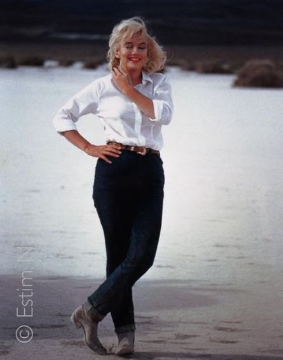 MONROE Marilyn - ANONYME Marilyn Monroe, fin Juin 1962, sur la plage de Santa Monica,...