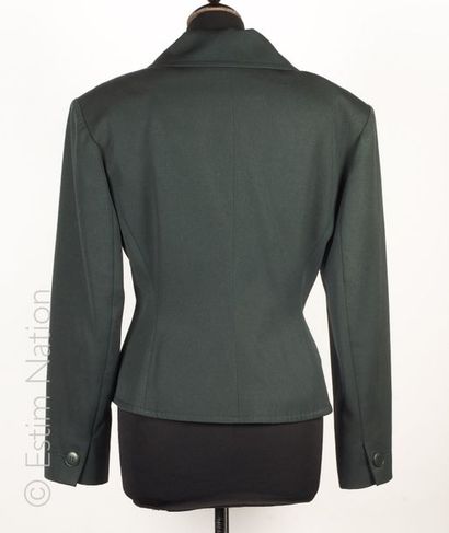 Yves SAINT LAURENT Variation SPENCER en laine vert bouteille, parmenture arrondie...