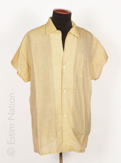 PIERRE CARDIN VINTAGE, LANVIN VINTAGE ROBE DE CHAMBRE pour homme en velours de coton...