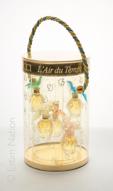 Nina RICCI NINA RICCI "L'Air du Temps"
Coffret transparent contenant 5 miniatures...