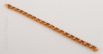 BRACELET SULTANITE DIAMANTS Bracelet articulé en argent doré (925/°°) rehaussé de...