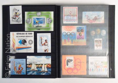 Timbres Album comprenant une collection de 96 timbres sur la thématique des jeux...