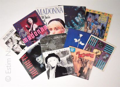 null Lot de 22 disques 45 tours Variété internationale et française : Kim Wilde,...