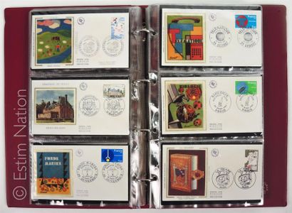 PHILATELIE - ENVELOPPES PREMIER JOUR 1970 à 1990 Collection de timbres et d'enveloppes...