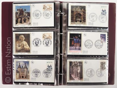 PHILATELIE - ENVELOPPES PREMIER JOUR 1970 à 1990 Collection de timbres et d'enveloppes...